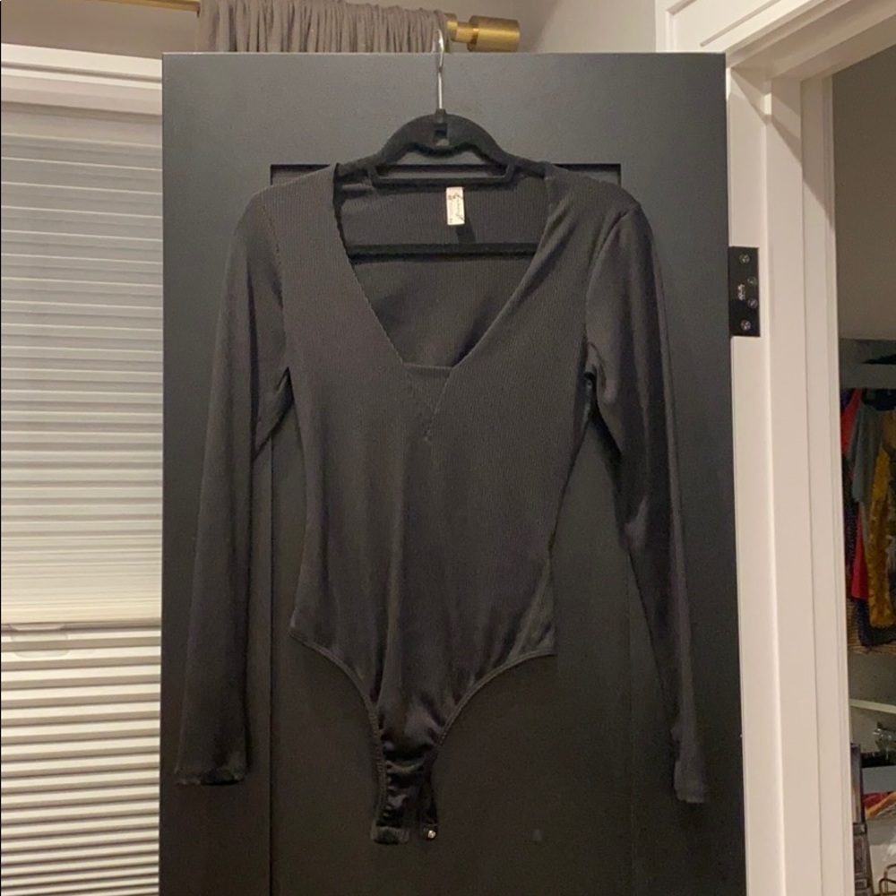 Black v neck bodysuit